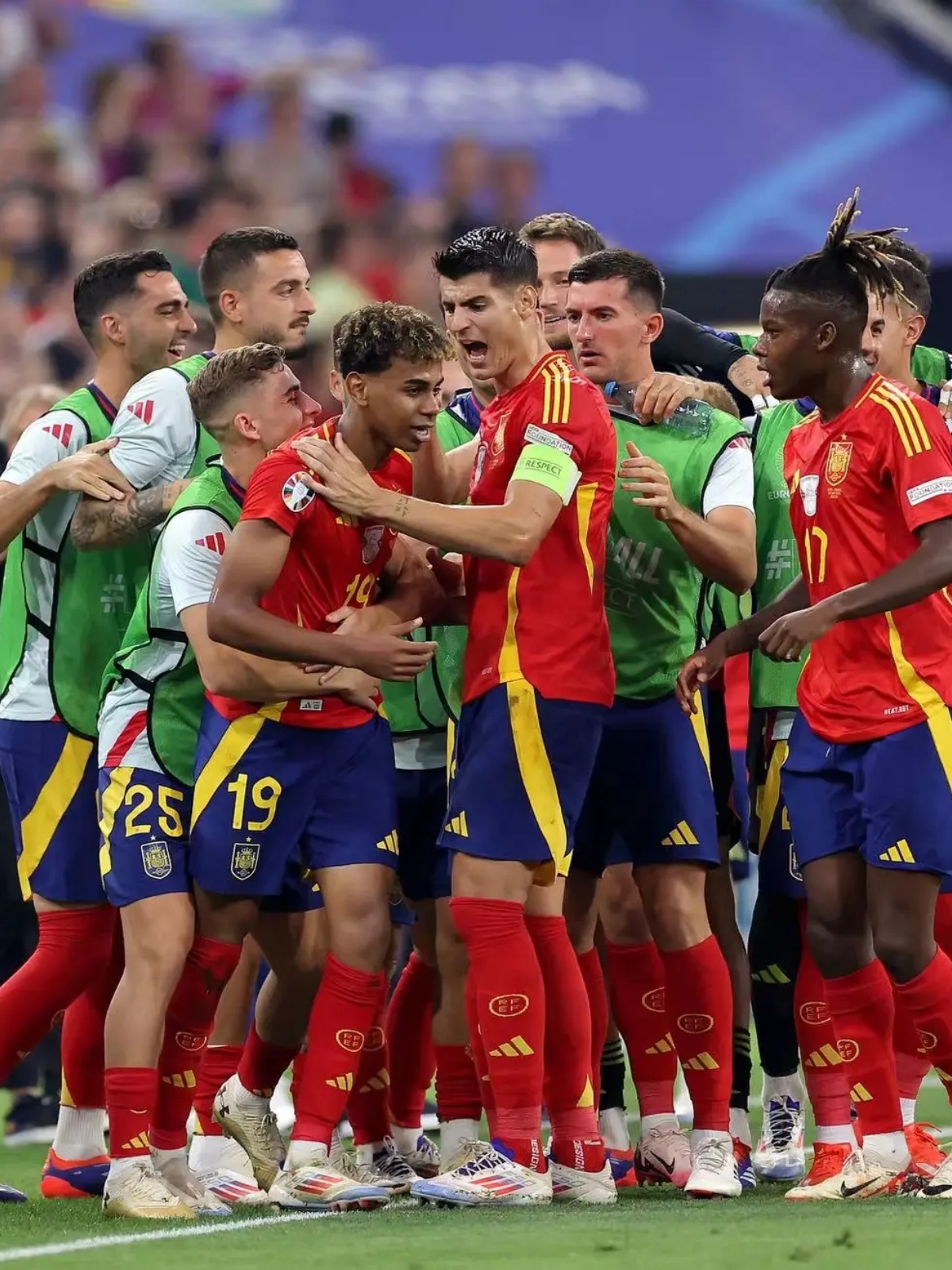 瑞典队轻取葡萄牙队，波尔带队取胜