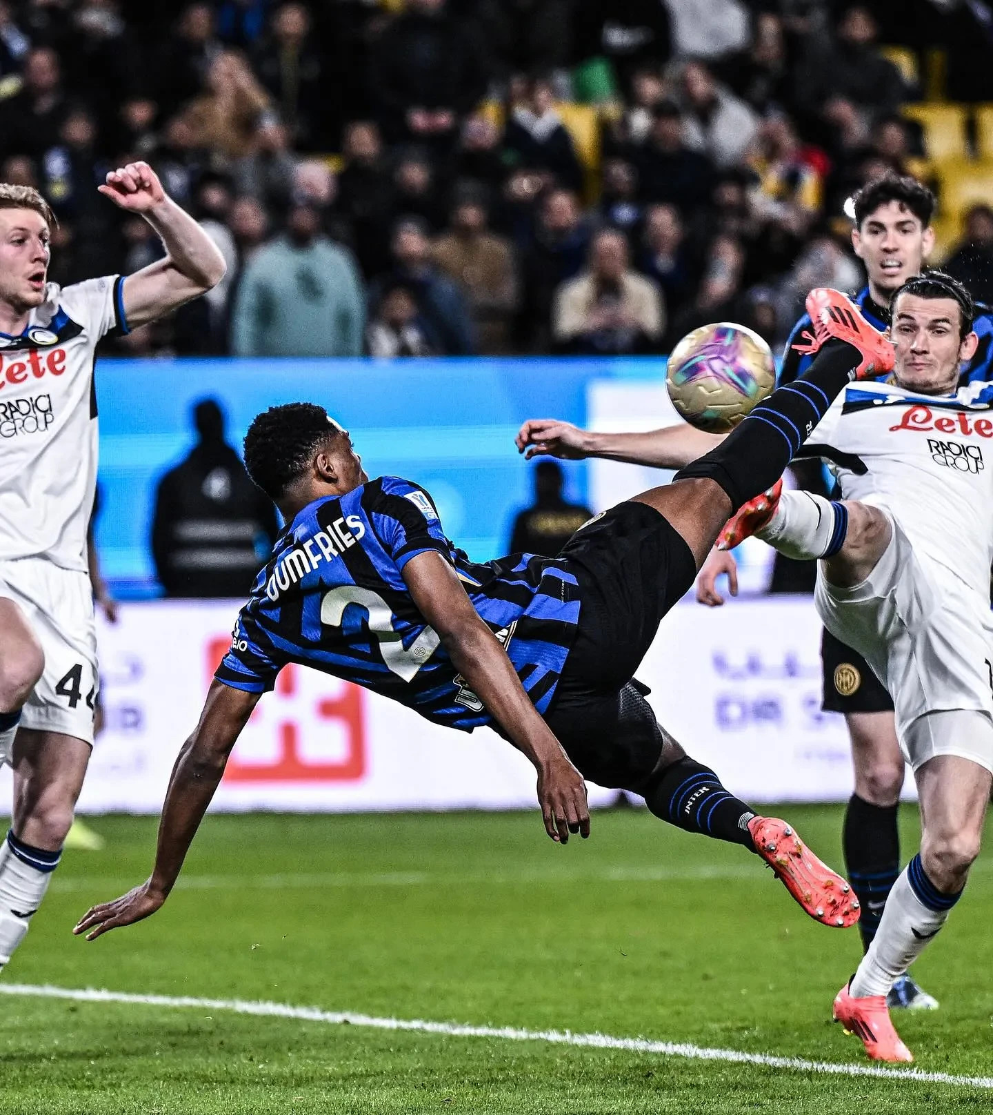 马德里竞技险胜国际米兰，C罗高光表现