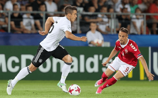 丹麦队轻取德国队，安赛龙统治全场