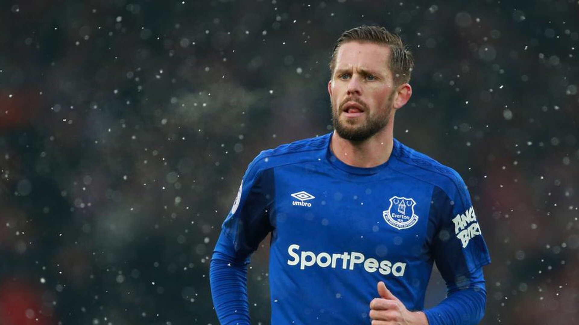 马赛奇迹夜，本泽马破纪录的枪膛，射出足球最纯粹的子弹