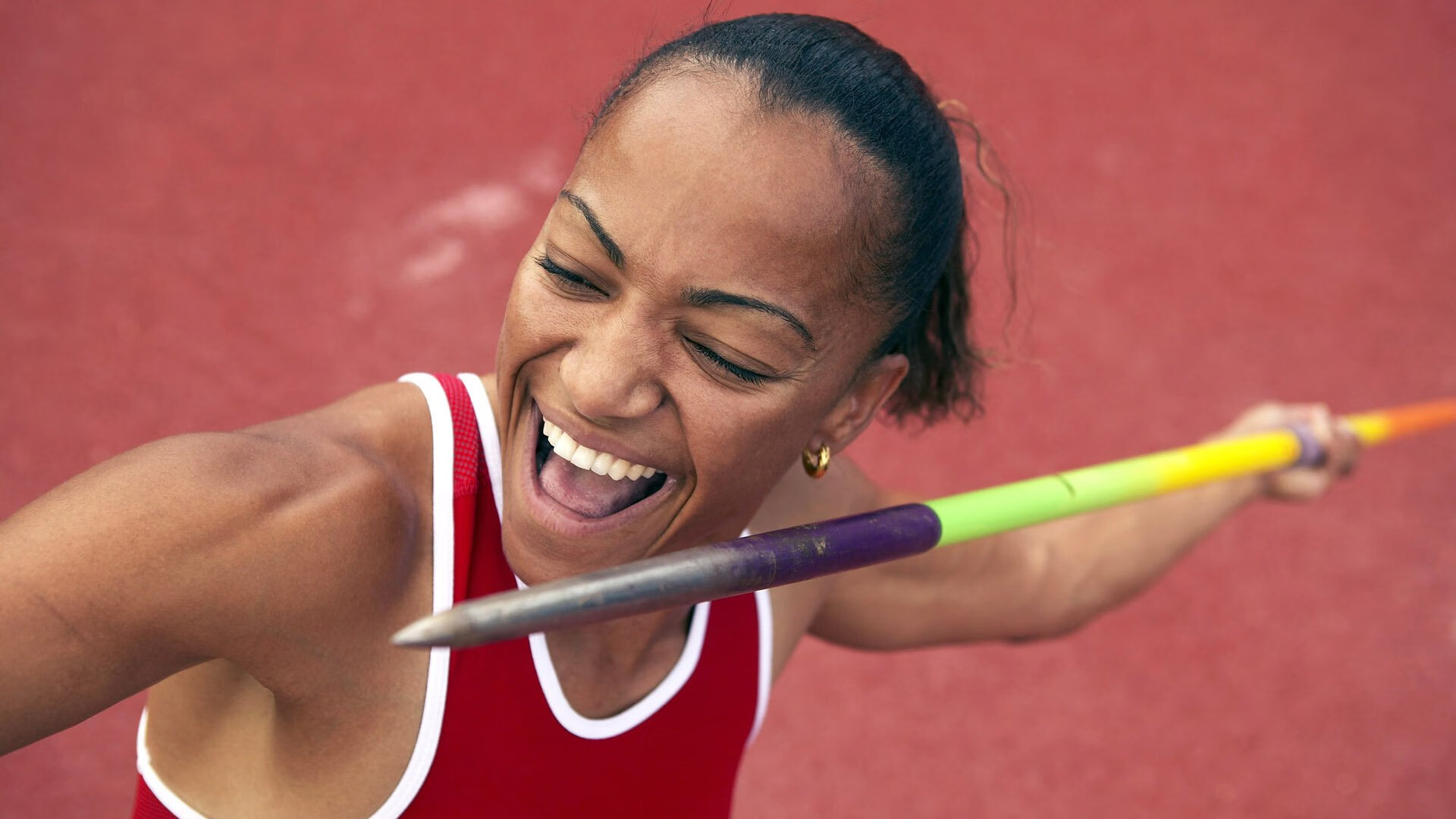 雄鹿战术压制马刺，塔图姆成为关键先生